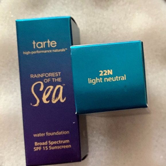 TARTE Rainforest of the Sea Water Foundation Mini - Picture 2 of 2